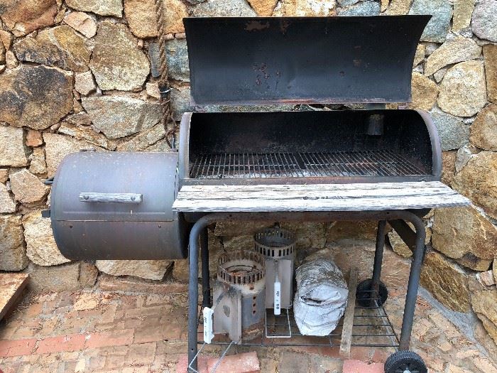 Smoker barbecue in good condition