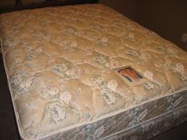 Queen Mattress Set...