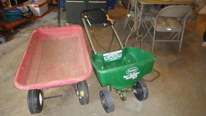 Lawn cart, Fertilizer spreader 