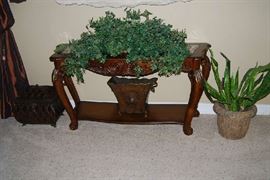 WOOD SOFA TABLE, QUALITY DECOR