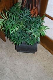 ADDITIONAL ARTIFICIAL GREENERY