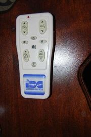 1 OF 2 CONTROLS FOR ADJUSTABLE KING BED