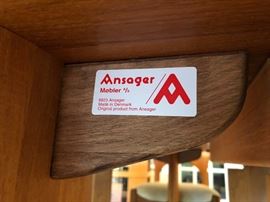 Ansager Mobler solid teak dining set. Comes with 6 dining chairs & two leaves. Extends from a 47” circle(not photographed) to 87” long