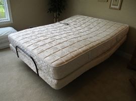 Adjustable queen size bed