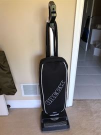 Oreck intellashield XL vacuum