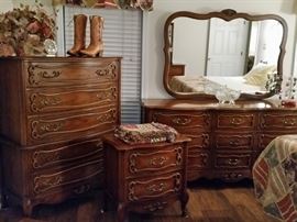 Vintage 4-piece French Provincial bedroom set includes dresser, chest-of-drawers, and two nightstands