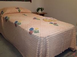 Vintage Chenille floral bedspread (shown on twin, but fits full)