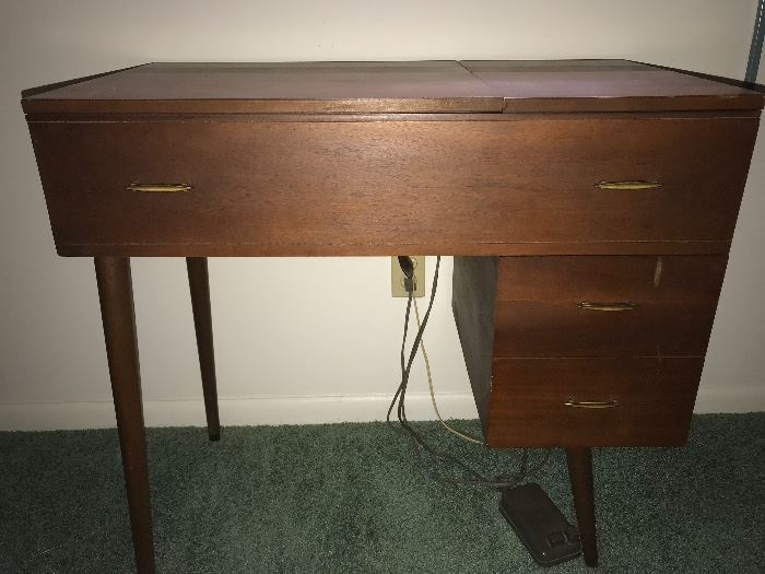 Super MCM sewing cabinet 