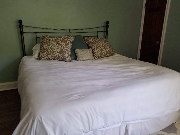 Metal Headboard and bed frame, king size (mattress and box spring incl)	79w x 84long x 56.5h