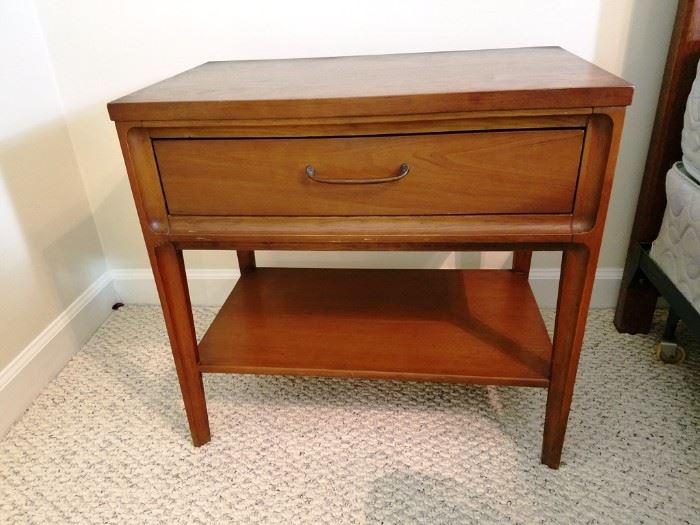 Queen Bed & Nightstand:           http://www.ctonlineauctions.com/detail.asp?id=736251