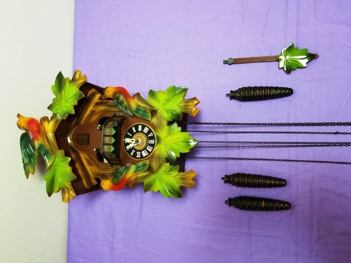 German Cuckoo Clock :      http://www.ctonlineauctions.com/detail.asp?id=736404