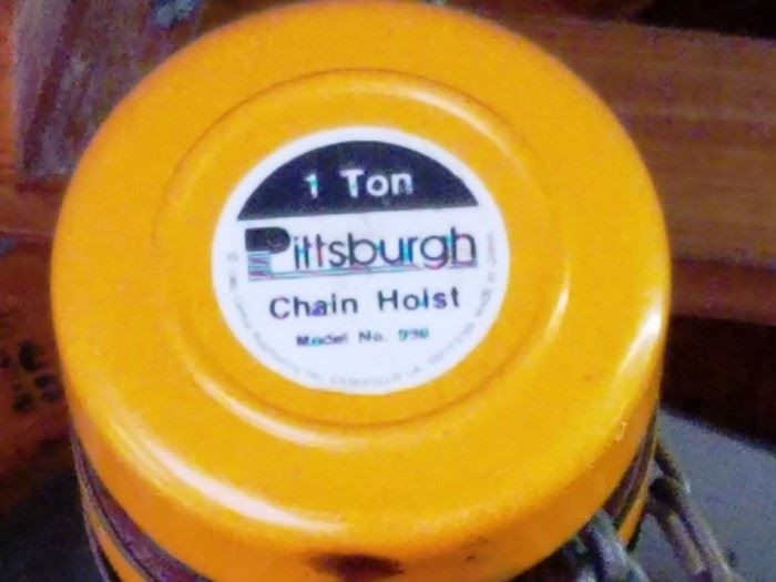 1 Ton Chain Hoist & 4 HP Engine      http://www.ctonlineauctions.com/detail.asp?id=737067