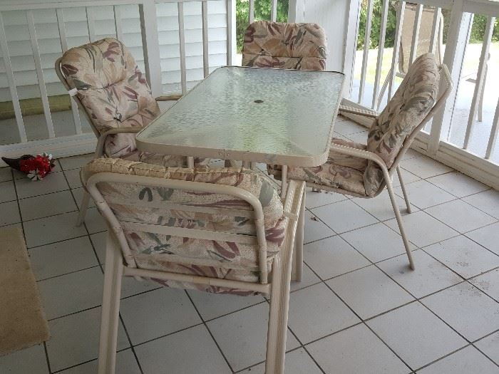Patio Table with four chairs