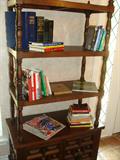Curio cabinet/shelf