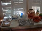 Kitchenware/dishes/appliances/cookware.
