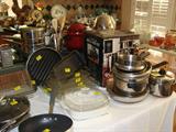 Kitchenware/dishes/appliances/cookware.