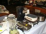 Kitchenware/dishes/appliances/cookware.