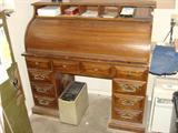 Roll top desk