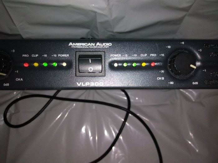 American Audio VLP300 Professional Amplifier