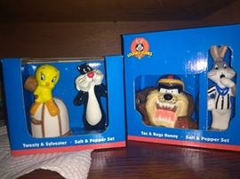 Loony Toons salt and pepper shaker sets