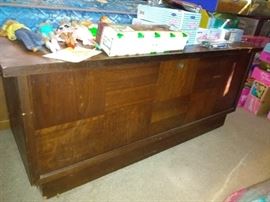 Lane Trunk Chest