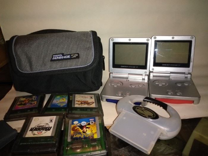2 Game Boys and Games