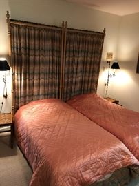 Pair of twin beds with unusual screen ‘headboard’