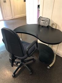 Nice contemporary computer desk and chair