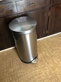 Garbage can -stainless steel