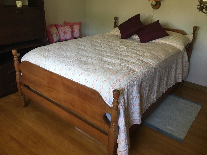 Full size bed, headboard