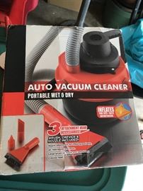 Auto vacuum cleaner