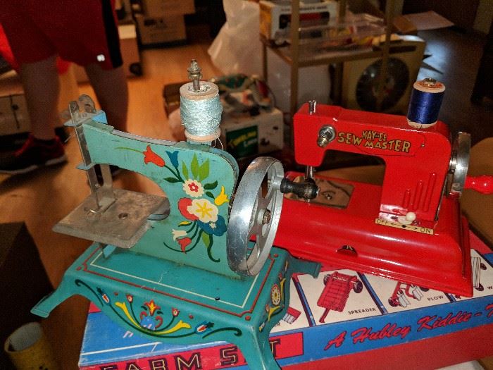 Toy sewing machines