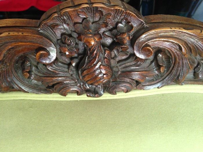Top back wood carving