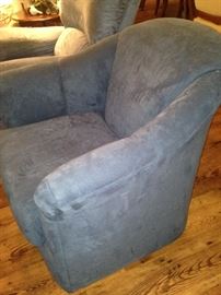 Comfortable swivel chair