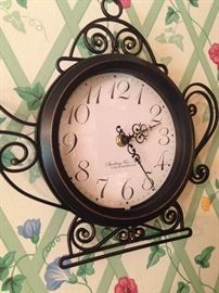 Kitchen teapot clock