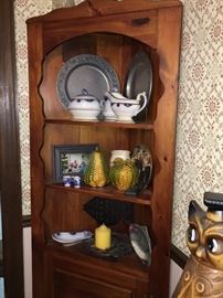 vintage corner shelf/cabinet