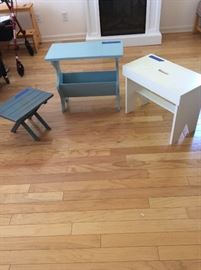 Accent PiecesPlant stand, bench