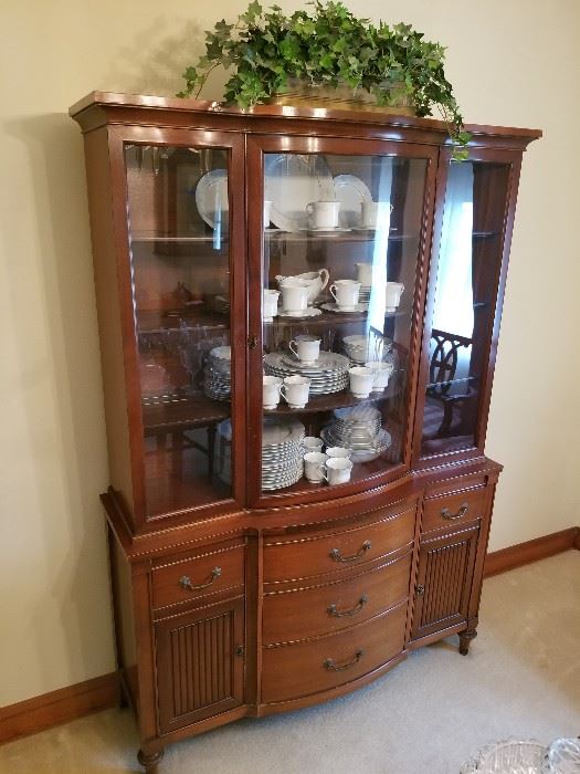  Chippendale Style Cherry Bow Front China Hutch   http://www.ctonlineauctions.com/detail.asp?id=737103