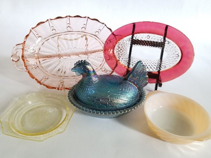  Vintage Carnival and Depression Glass   http://www.ctonlineauctions.com/detail.asp?id=737107