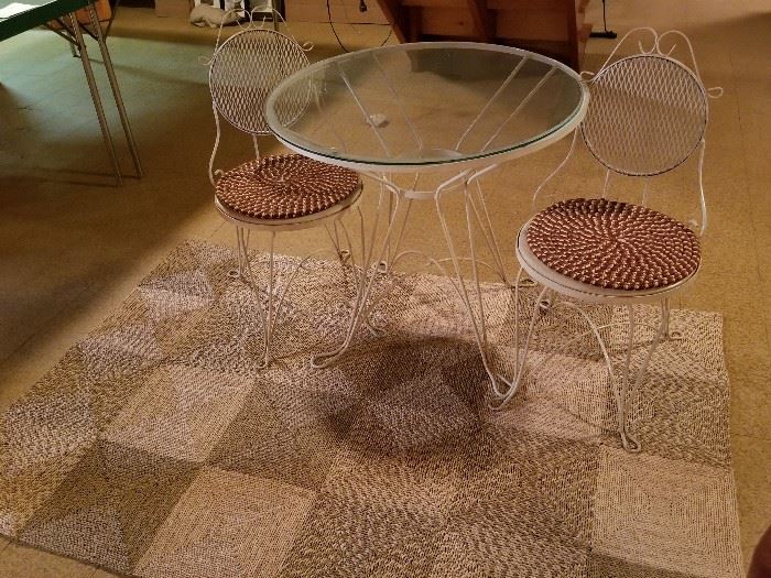  Outdoor Seating Area Set       http://www.ctonlineauctions.com/detail.asp?id=737372    