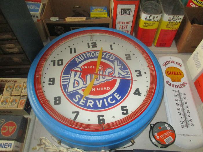 Vintage Buick lighted clock