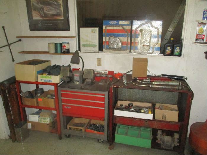 Hand and power tools, Craftsman workbenches and carts