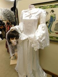 Headless Bride Halloween prop