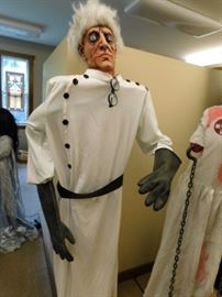 Mad scientist prop