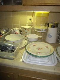 PYREX GLASS CONTAINERS, DISHWARE