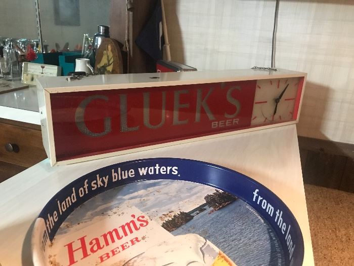Glueks Beer Clock 