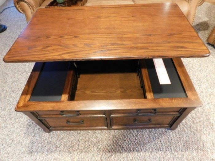 Lift top Coffee Table 