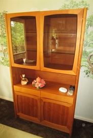 Vintage Collectible Sale In Dexter Mid Century Starts On 7