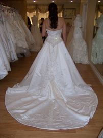 Brand New Never Worn Stunning  wedding dress