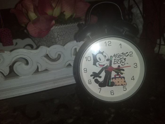 Felix the Cat clock